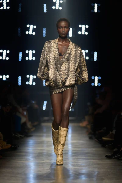 Look 57